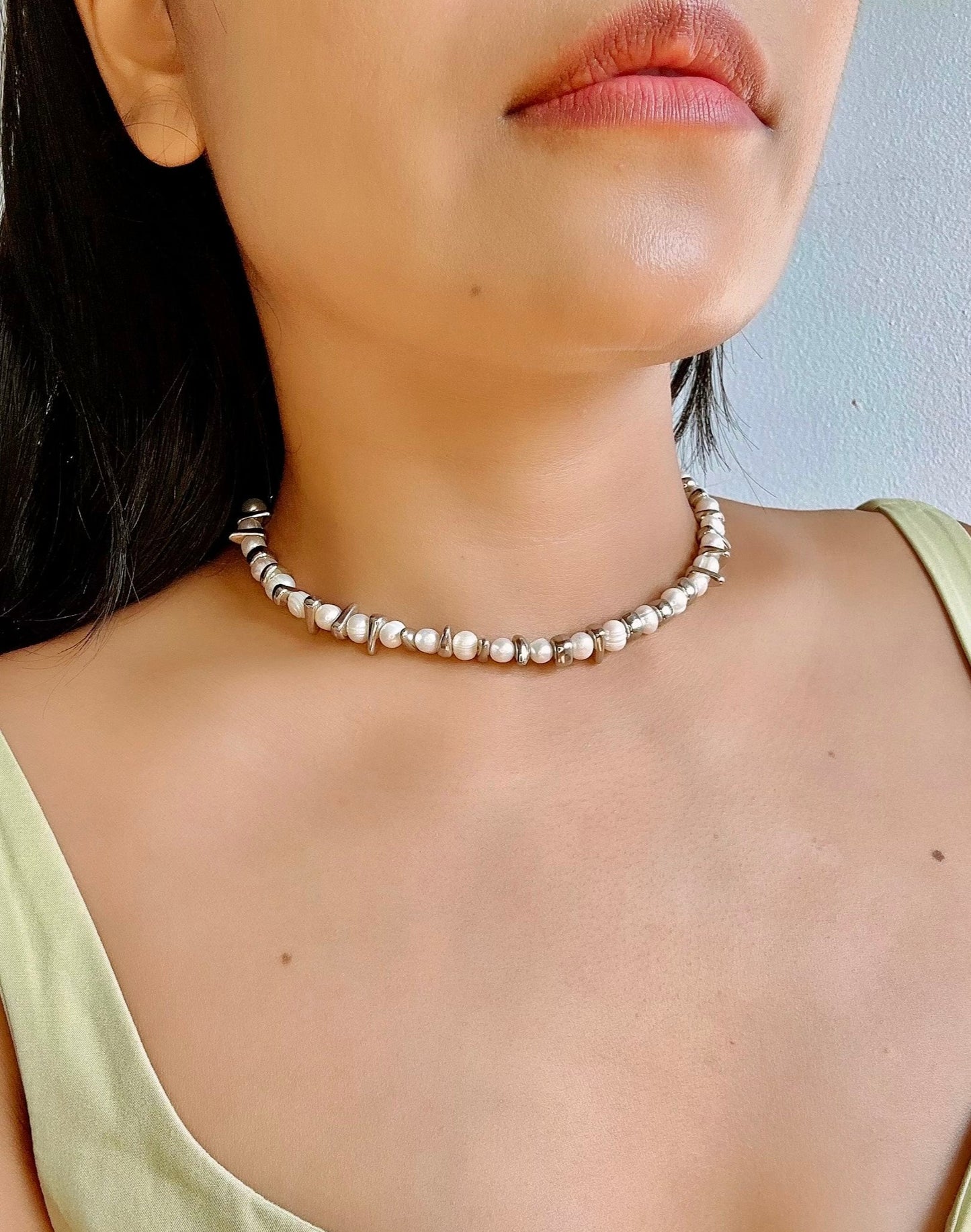 Pearls Choker